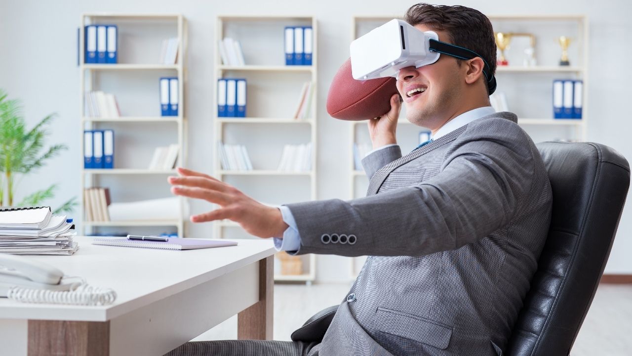 How To Watch Live NFL Games in Virtual Reality